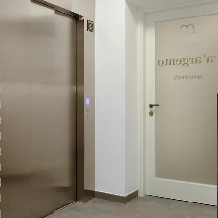 Amira Ca' Argento Premium In Center Daire